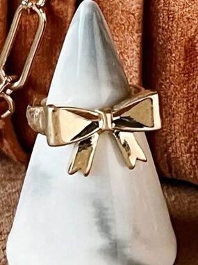 Park Lane Velvet Ring Size 7  New with Tags